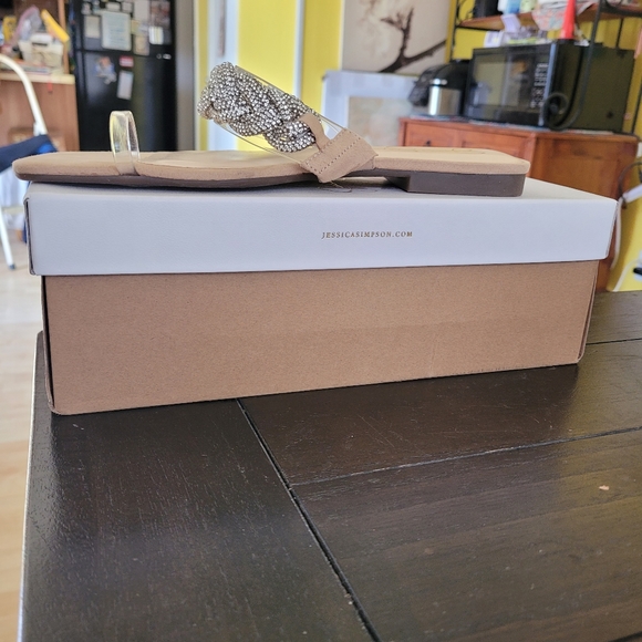 NIB JESSICA SIMPSON CLEAR/RHINESTONE SANDALS - Picture 2 of 3